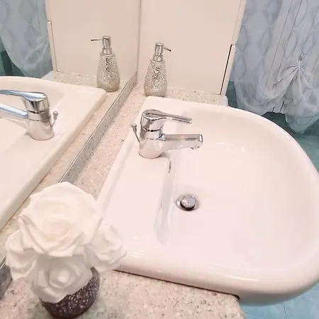 Rosa Del Garda Apartment